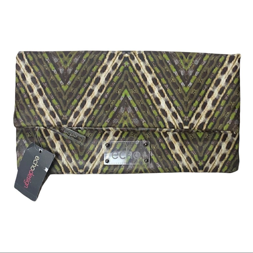 ‎Echo Design Folding Clutch Bag